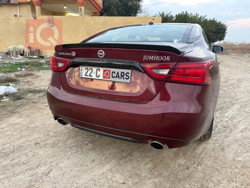 Nissan Maxima